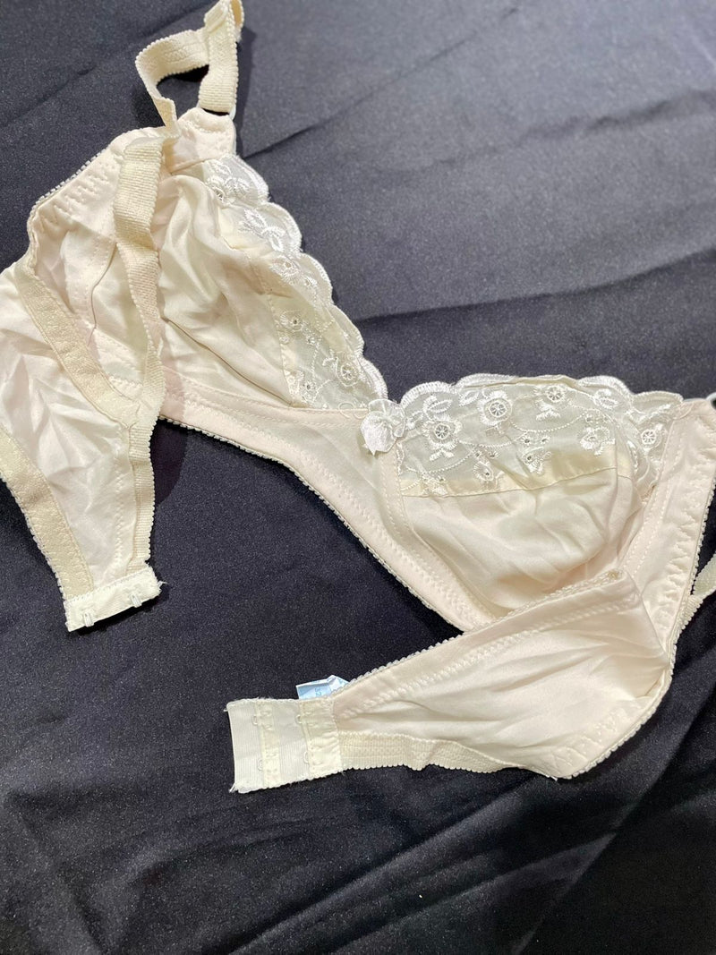70% OFF | PACK OF 2 PIECES IMPORTED FLORAL BRA