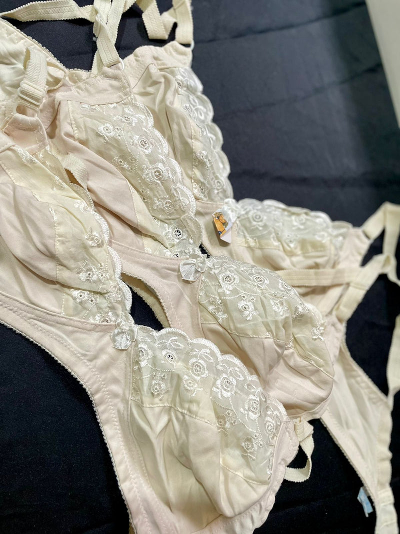 70% OFF | PACK OF 2 PIECES IMPORTED FLORAL BRA